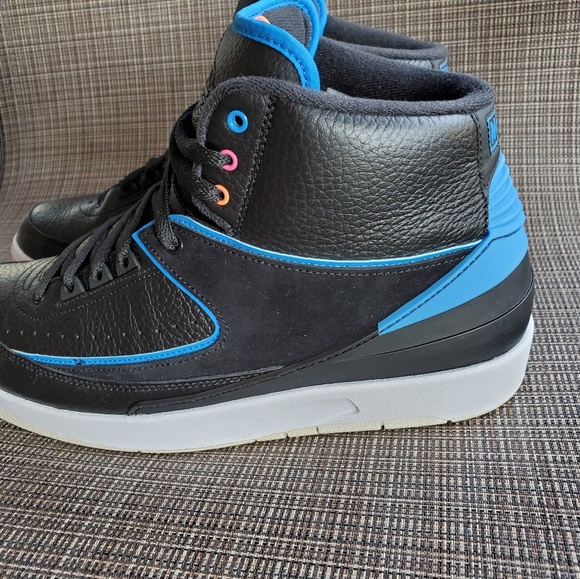 ***SOLD***Air Jordan Retro 2 - Picture 3 of 8